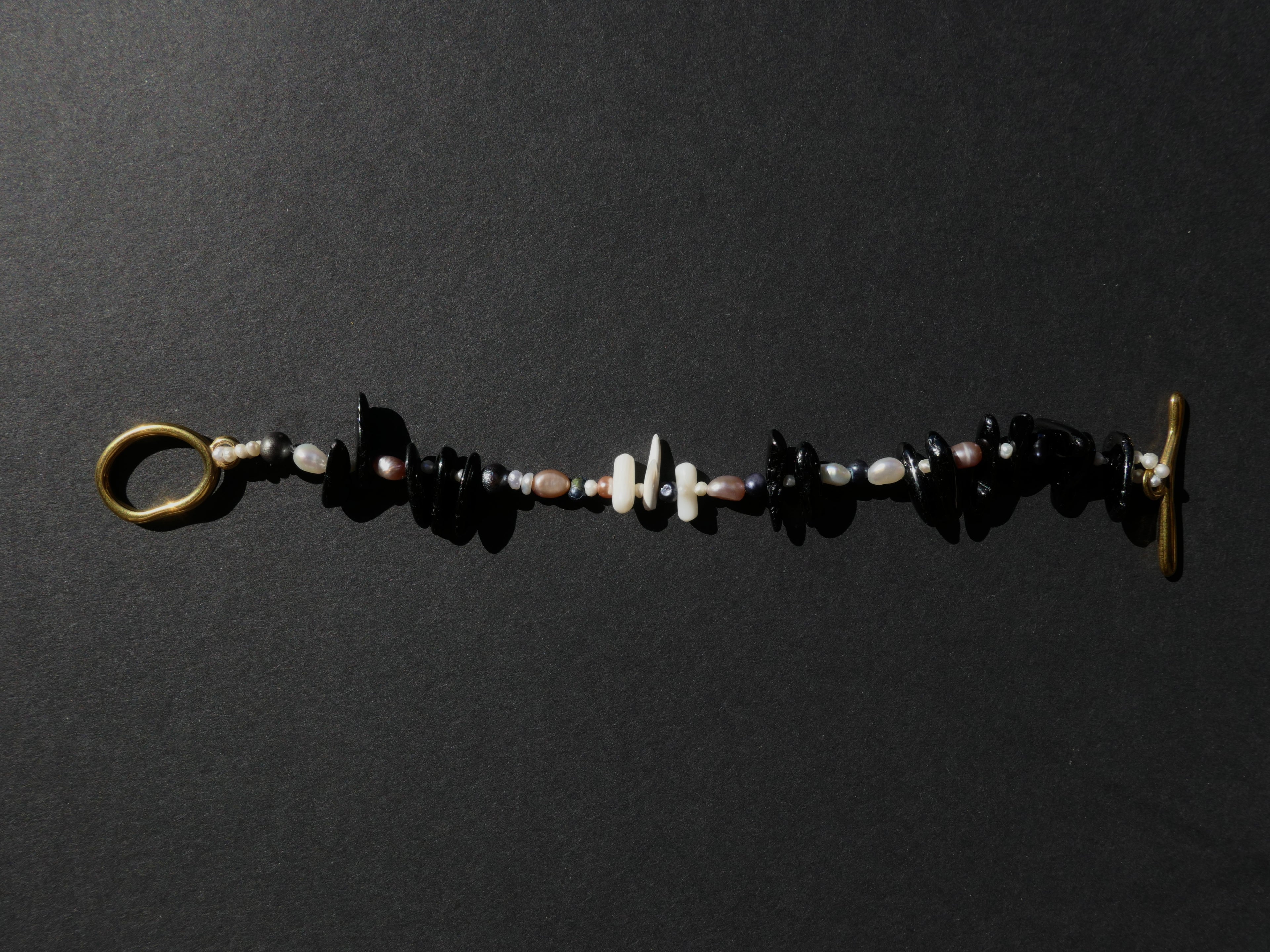 Black Pearl No. 2 Armband
