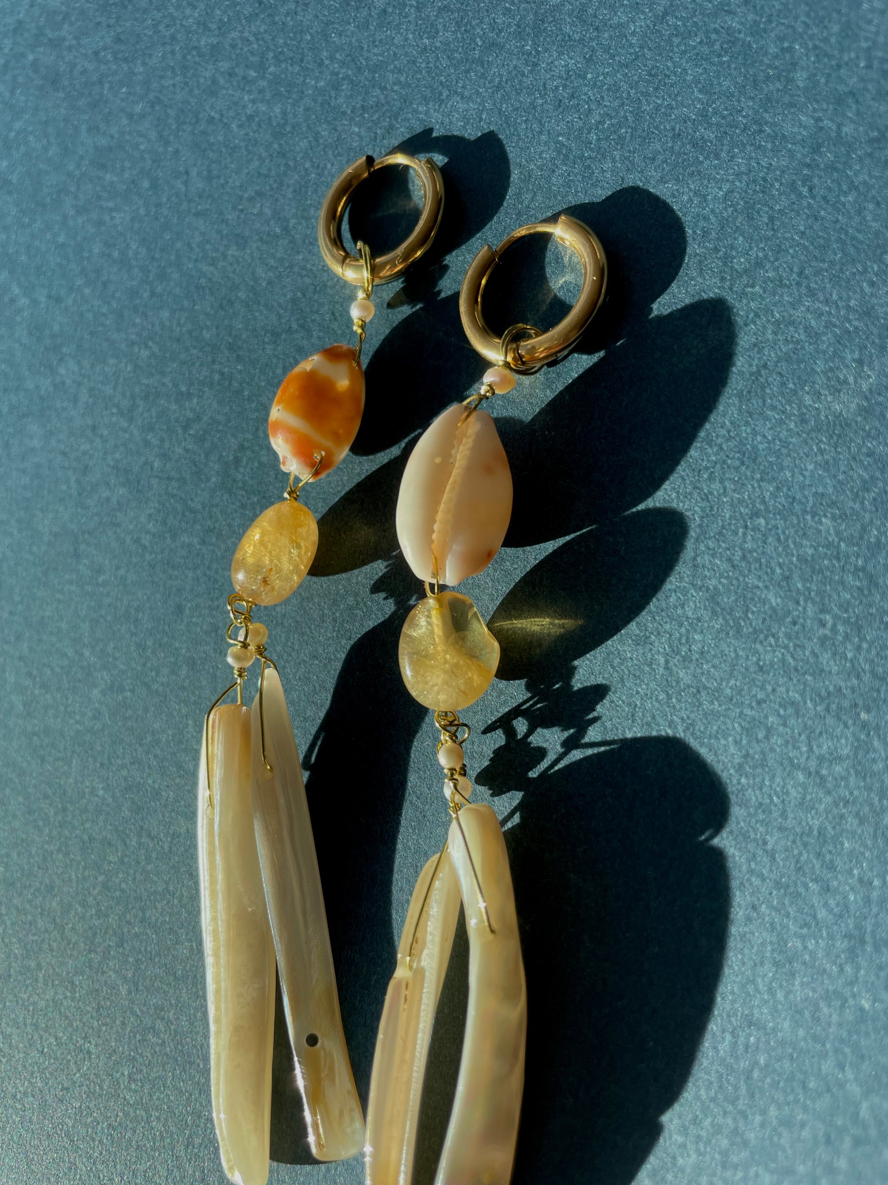 Kalia Muschelohrring