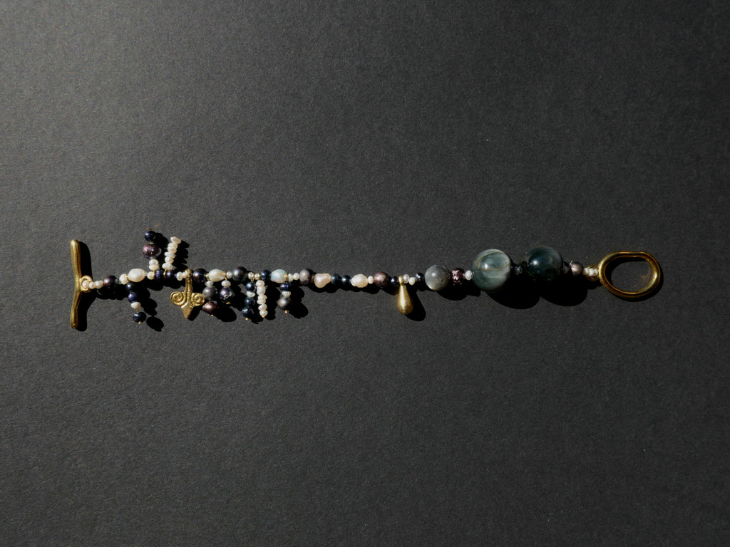 Black Pearl No. 1 Armband