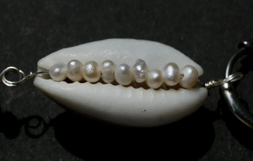 Double Kauri Muschelohrring