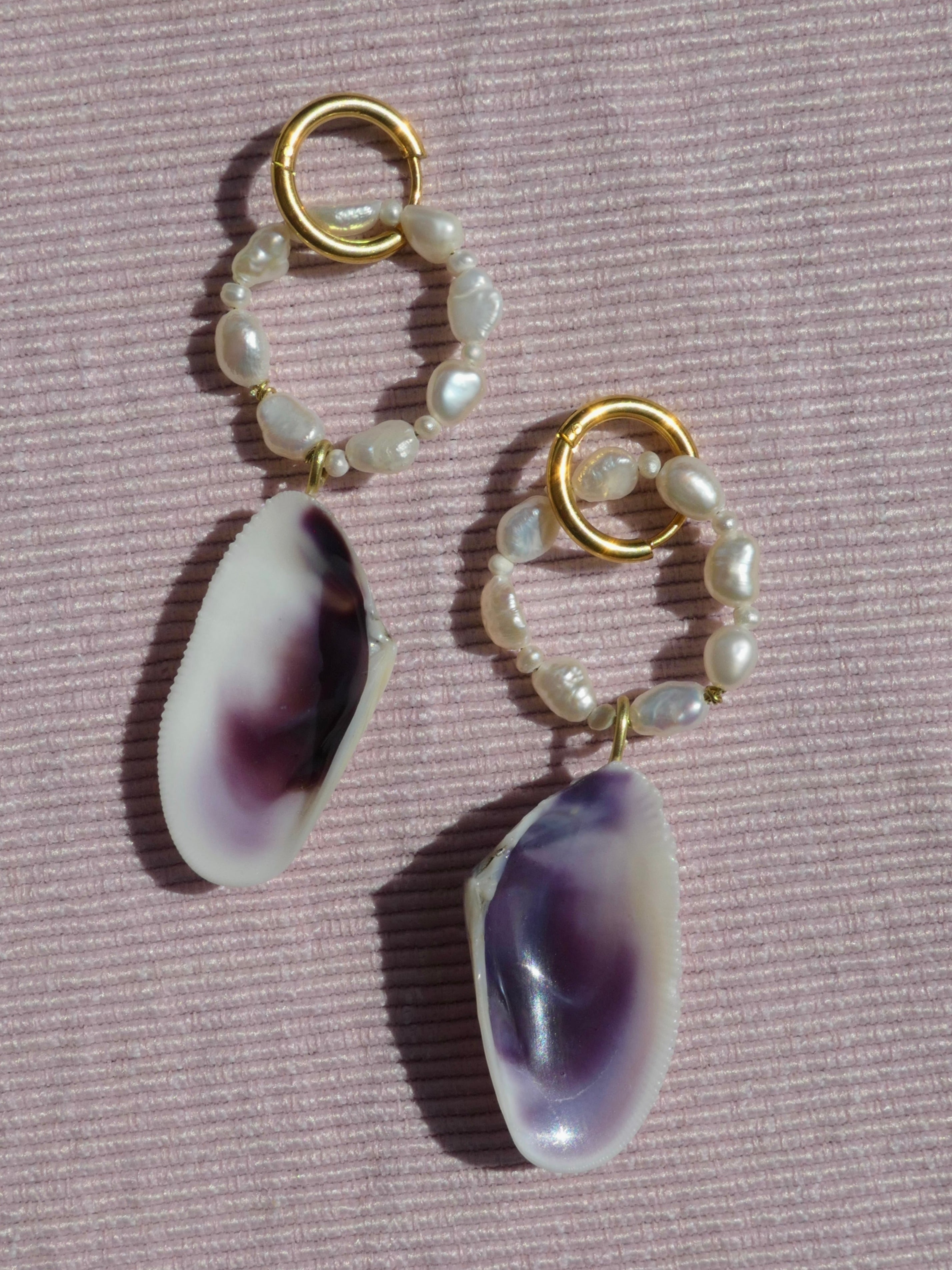 Purple Pearl Goldohrring