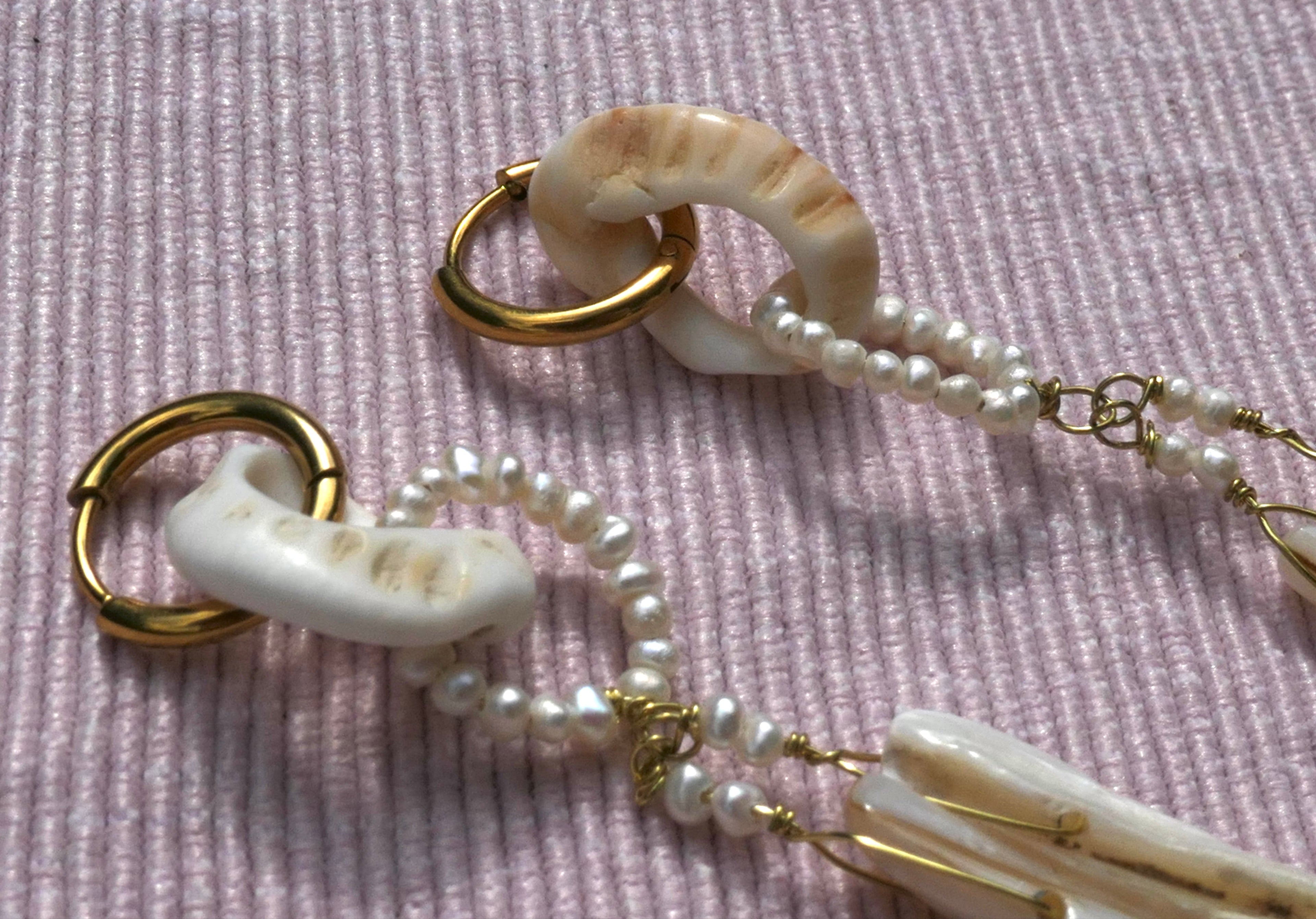 Moon Loop Muschelohrring